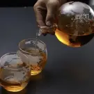 Glob Pământesc pentru Whiskey cu Set de Pahare și Accesorii